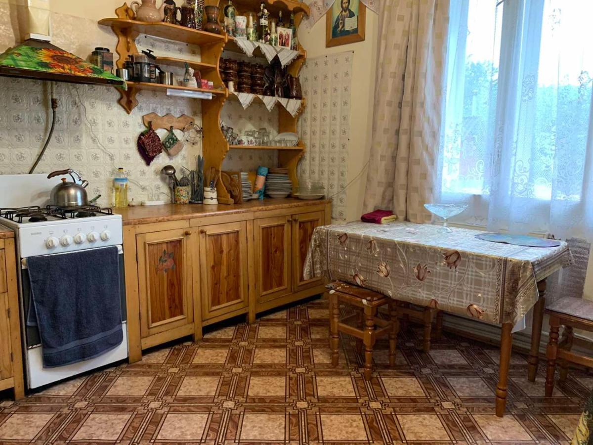 Приватна садиба Яблуневий сад Яремча Экстерьер фото